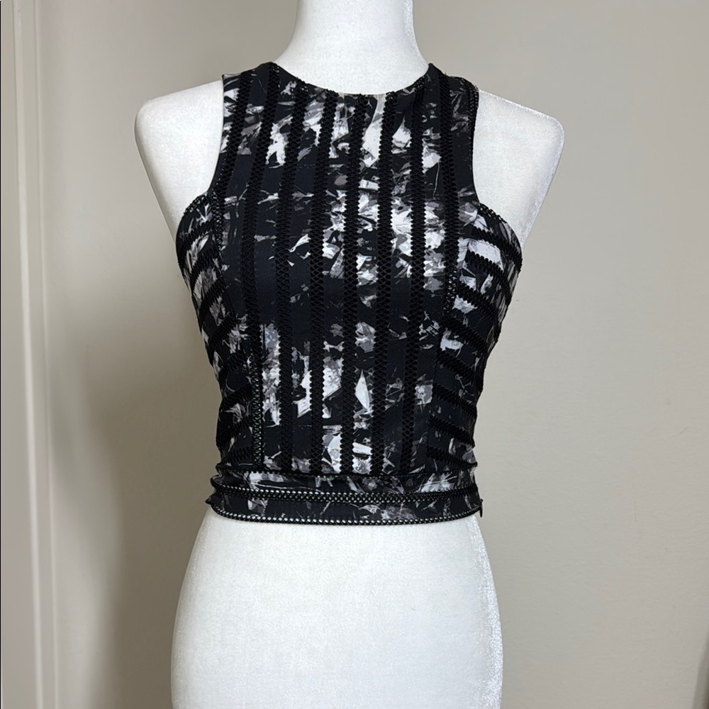 Guess black and white athletic top